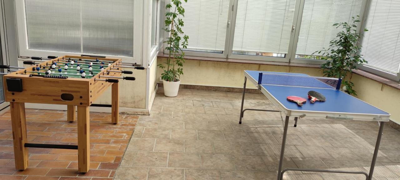 Schoene Und Optimal Gelegene Wohnung Weisskirchen Exterior foto